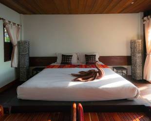 Garden Teak Room